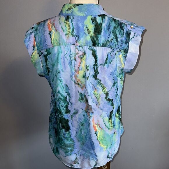 Mossimo Supply Co. Button Down Blouse! - Picture 12 of 12